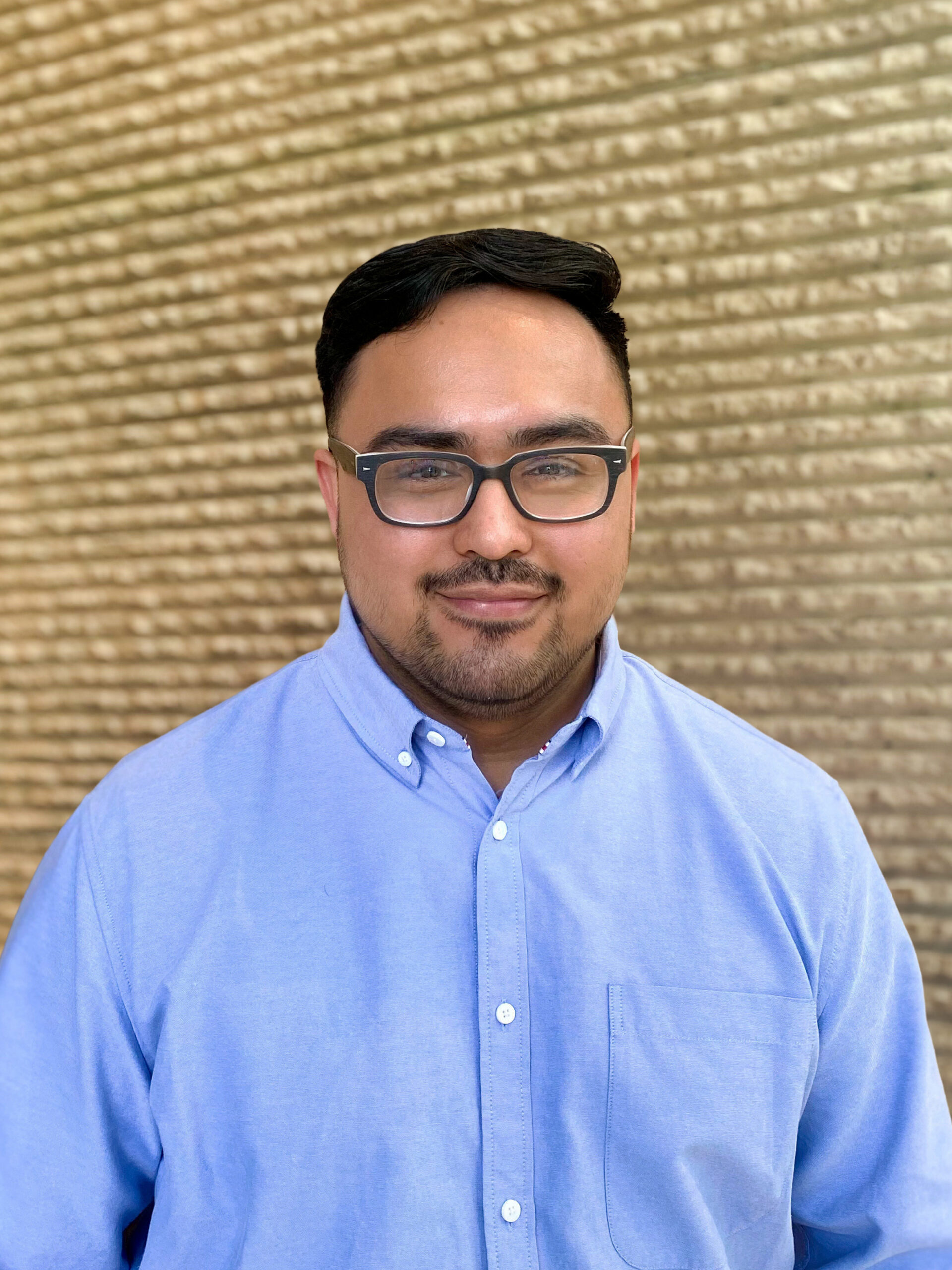 angel w leadership bkgd 1 scaled